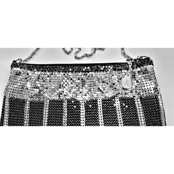 BLACK AND SILVER METAL MESH CROSSBODY PURSE BAG - Picture 5 of 6